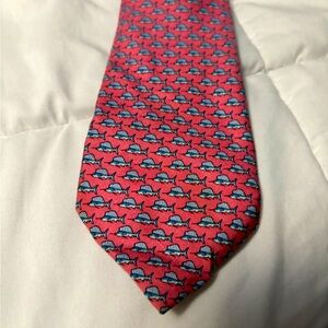 Boys Vineyard Vines Tie.  Worn once.